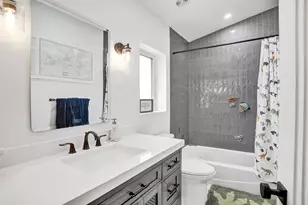2421 NE 12th St, Fort Lauderdale, FL 33304 - Photo 100