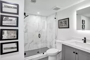 2421 NE 12th St, Fort Lauderdale, FL 33304 - Photo 56