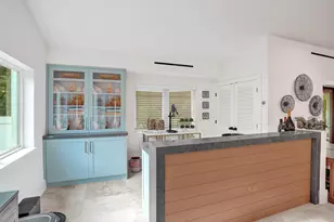 2421 NE 12th St, Fort Lauderdale, FL 33304 - Photo 20