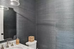2421 NE 12th St, Fort Lauderdale, FL 33304 - Photo 38