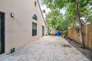 904 Magnolia Ave, North Lauderdale, FL 33068 - Photo 26