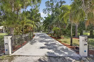 15590 N 77th Pl N, The Acreage, FL 33470 - Photo 8