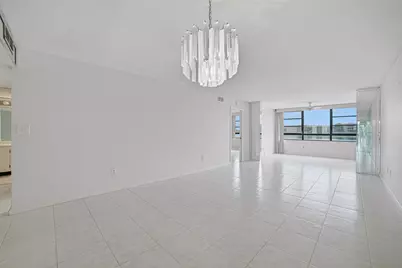 10442 E Clairmont Circle #204, Tamarac, FL 33321 - Photo 4