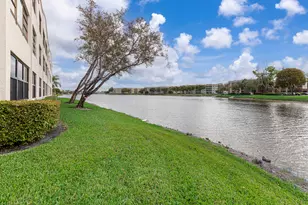 10442 E Clairmont Cir, Tamarac, FL 33321 - Photo 22