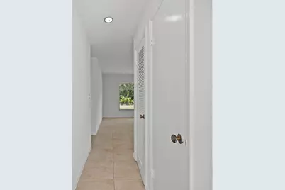 320 Chamberlain Boulevard, Fort Pierce, FL 34946 - Photo 14