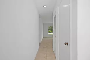 320 Chamberlain Blvd, Fort Pierce, FL 34946 - Photo 14