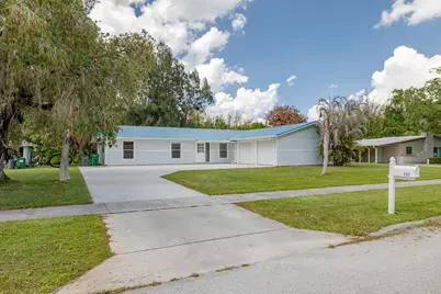 320 Chamberlain Boulevard, Fort Pierce, FL 34946 - Photo 4