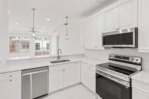 47 SW Osceola St, Stuart, FL 34994 - Photo 10