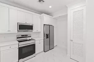 47 SW Osceola St, Stuart, FL 34994 - Photo 8