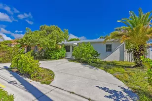 727 Bunker Rd, West Palm Beach, FL 33405 - Photo 2