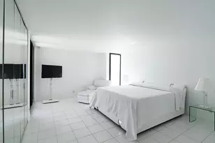 5540 N Ocean Dr, Singer Island, FL 33404 - Photo 8
