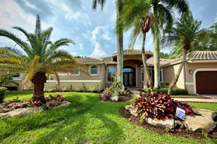 2579 Mayfair Ln, Weston, FL 33327 - Photo 2