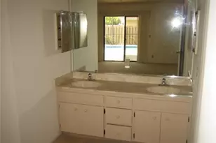 6050 Amberwoods Dr, Boca Raton, FL 33433 - Photo 10