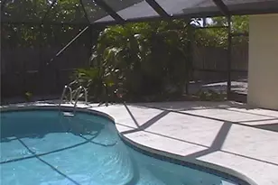 6050 Amberwoods Dr, Boca Raton, FL 33433 - Photo 2