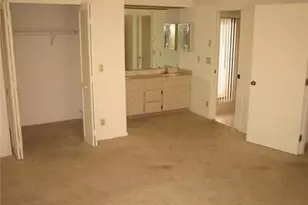 6050 Amberwoods Dr, Boca Raton, FL 33433 - Photo 8