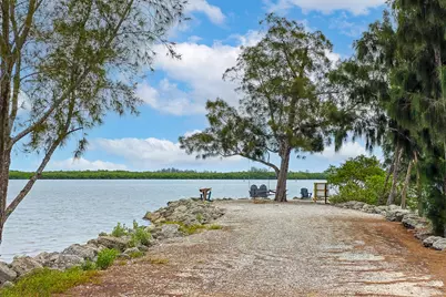 3586 Lucia Drive, Vero Beach, FL 32967 - Photo 4