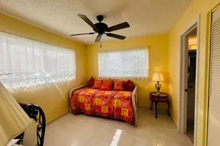 19 Colonial Club Dr, Boynton Beach, FL 33435 - Photo 10