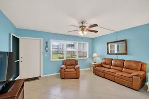 370 Horizon St E, Boynton Beach, FL 33435 - Photo 10