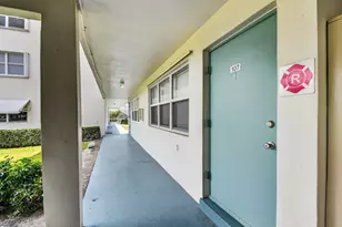 370 Horizon St E, Boynton Beach, FL 33435 - Photo 8