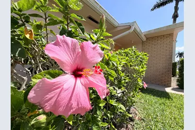 2607 Dudley Drive W #L, West Palm Beach, FL 33415 - Photo 2