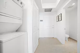315 NE 3rd Ave, Fort Lauderdale, FL 33301 - Photo 16