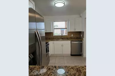 4760 Lucerne Lakes Boulevard W #405, Lake Worth, FL 33467 - Photo 2
