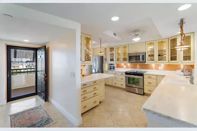 356 Golfview Road #903, North Palm Beach, FL 33408 - Photo 4