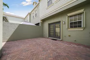 174 W Thatch Palm Cir, Jupiter, FL 33458 - Photo 8