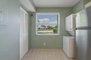11200 SW 13th St, Pembroke Pines, FL 33025 - Photo 16
