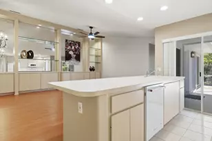 9502 Chapman Oak Ct, Palm Beach Gardens, FL 33410 - Photo 12