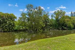 126 Sparrow Dr, Royal Palm Beach, FL 33411 - Photo 22