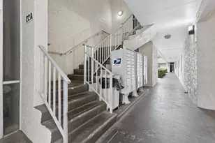 126 Sparrow Dr, Royal Palm Beach, FL 33411 - Photo 20