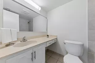 126 Sparrow Dr, Royal Palm Beach, FL 33411 - Photo 16