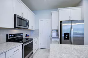 8327 Rearing Ln, Lake Worth, FL 33467 - Photo 8