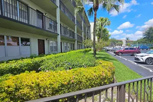 13355 SW 9th Ct, Pembroke Pines, FL 33027 - Photo 2
