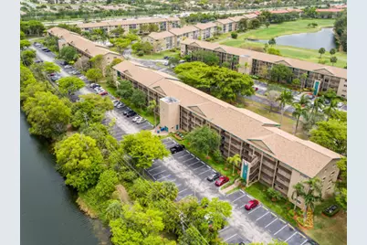13355 SW 9th Court #304h, Pembroke Pines, FL 33027 - Photo 32