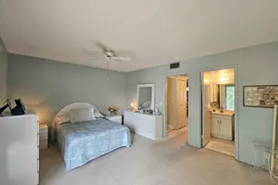 13355 SW 9th Ct, Pembroke Pines, FL 33027 - Photo 10