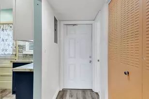 2430 SW 81st Ave, Davie, FL 33324 - Photo 20