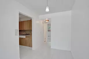 392 Durham Cir, Deerfield Beach, FL 33442 - Photo 8