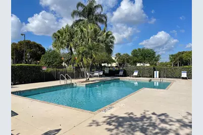 3350 N Pinewalk Dr Drive N #1413, Margate, FL 33063 - Photo 2