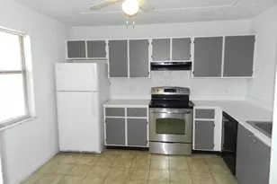 1110 E Lakeview Dr Dr E, Royal Palm Beach, FL 33411 - Photo 2