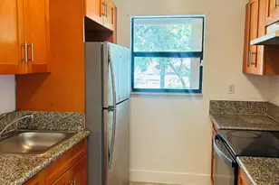 844 NW 3rd Ave, Fort Lauderdale, FL 33311 - Photo 10