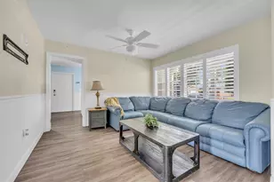 9860 NW 3rd St, Pembroke Pines, FL 33024 - Photo 6