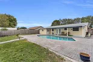 9860 NW 3rd St, Pembroke Pines, FL 33024 - Photo 24