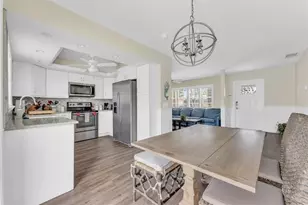 9860 NW 3rd St, Pembroke Pines, FL 33024 - Photo 10