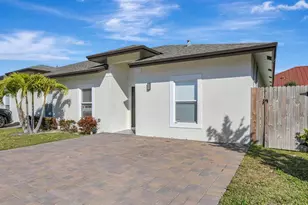 1562-1566 W 26th Ct, Riviera Beach, FL 33404 - Photo 12