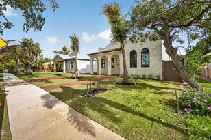 1013 Ardmore Rd, West Palm Beach, FL 33401 - Photo 6