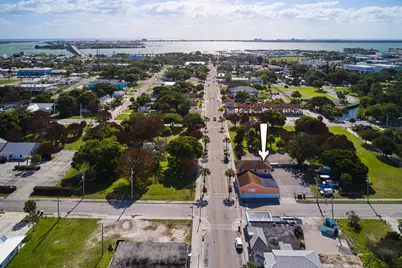 464 N 9th Street, Fort Pierce, FL  - Photo 4