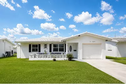 517 SW 18th Street, Boynton Beach, FL 33426 - Photo 2