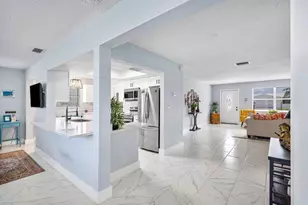517 SW 18th St, Boynton Beach, FL 33426 - Photo 8